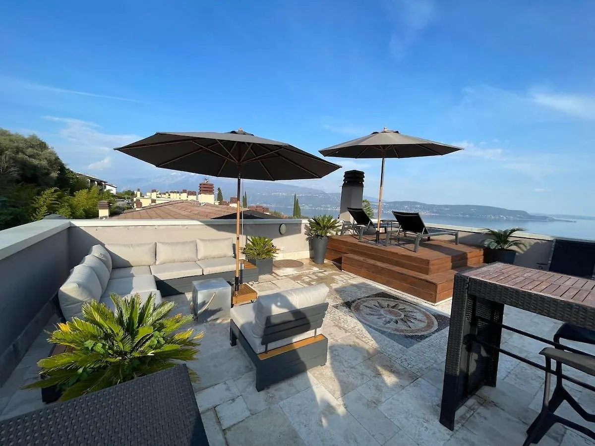 Deluxe Skylounge Design Apartment 360 Grad Lake View Toscolano Maderno 0*,  Italy